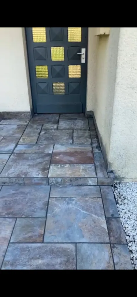 Remplacement et nettoyage de dalles à Pessac