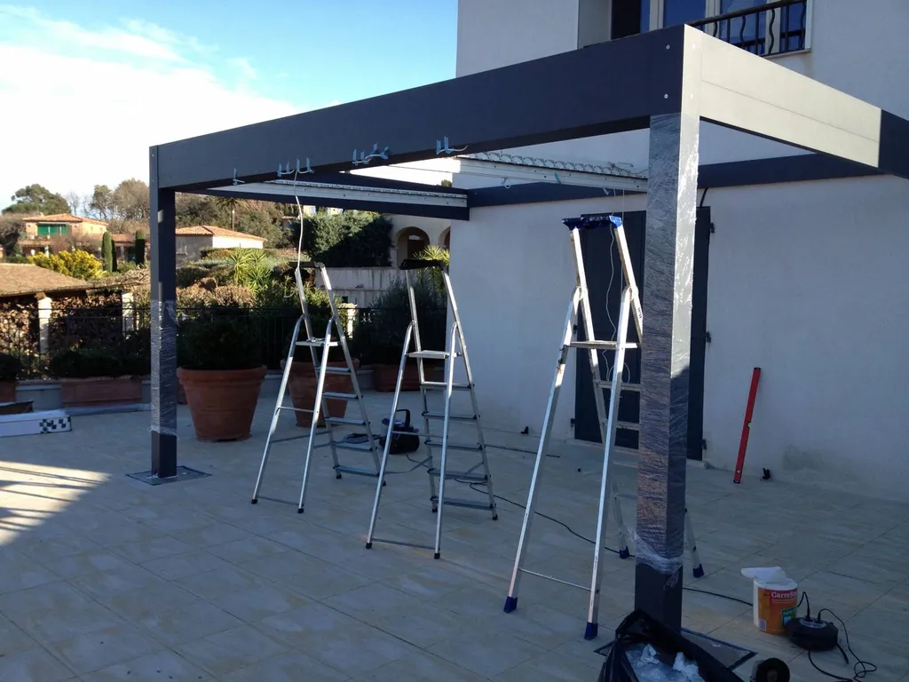 Instalation Pergola bioclimatique Cannes Saint Troez 