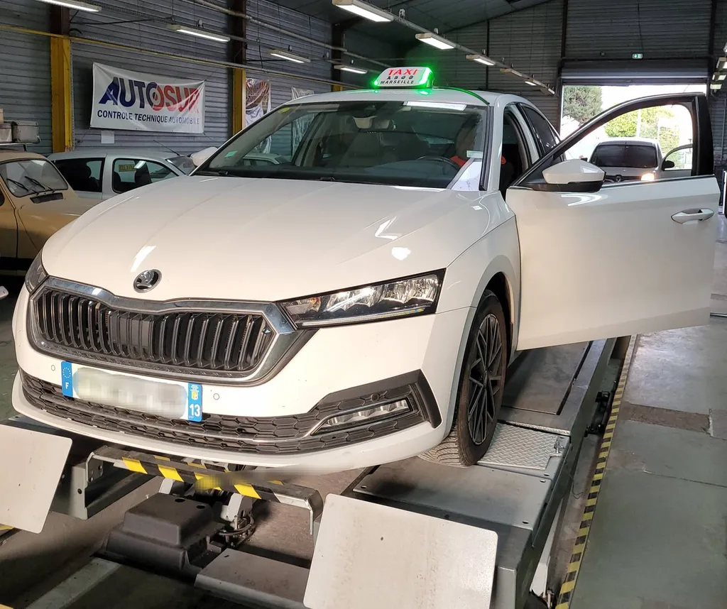 Les taxis et VTC passent leur contrôle technique tous les ans chez Autosur Martigues près de Fos-sur-Mer
