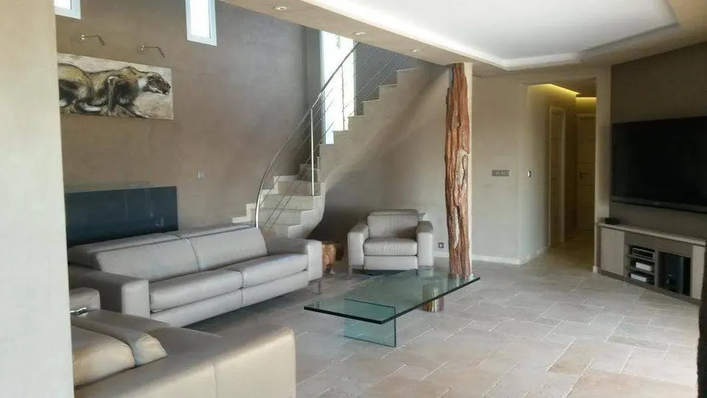 Pilier séjour : GLACIS TERRE DU MONDE