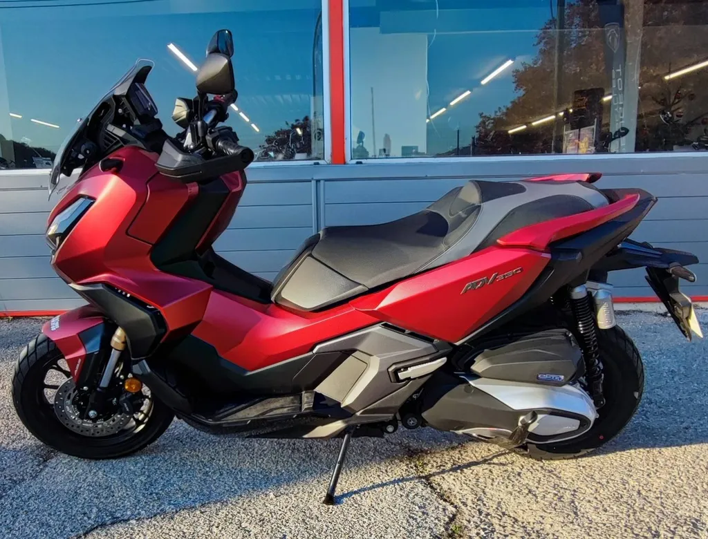 SCOOTER OCCASION HONDA ADV 350 TOULON