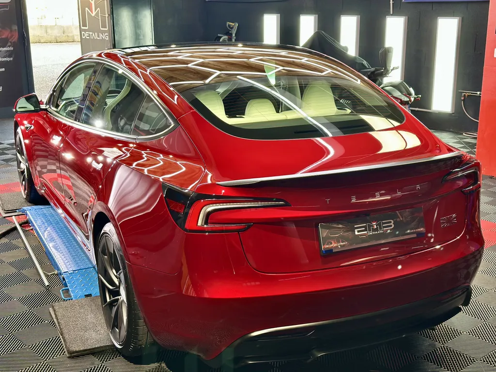 spécialiste du traitement céramique sur Tesla proche Brignais 