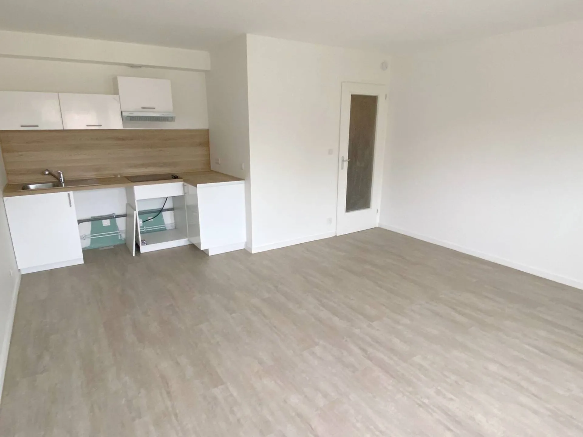 a la vente la bédoule studio au calme