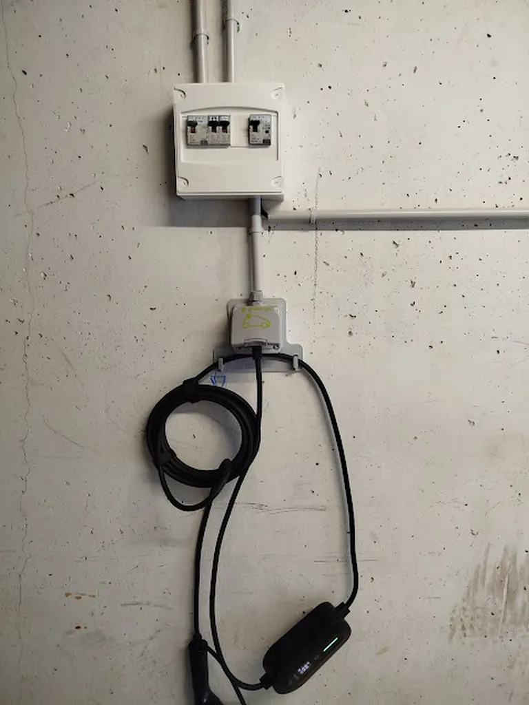 Prise renforcée Legrand Green Up par infiny elec à Montpellier