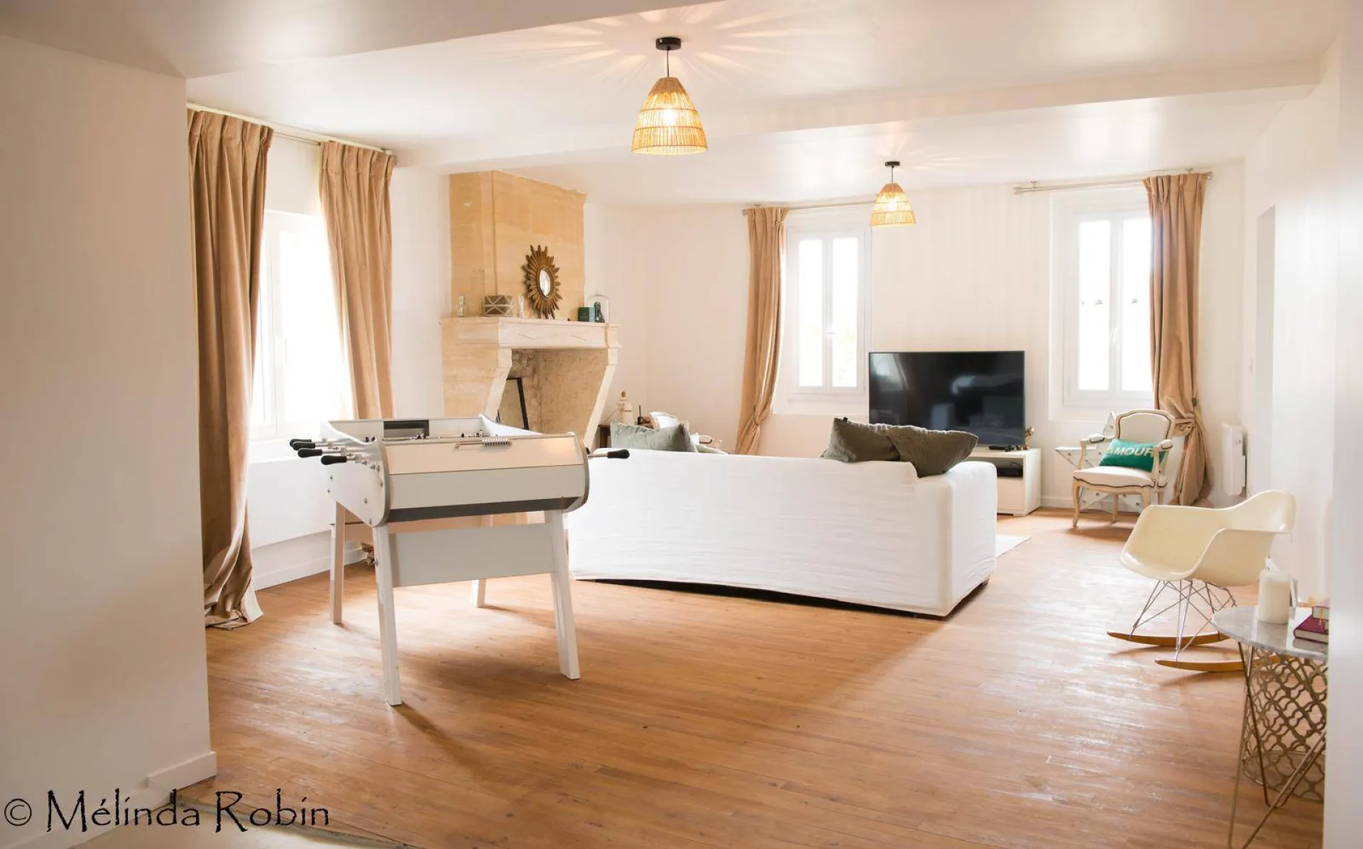 Maison en pierre de 180m² avec jardin et piscine, située au milieu des vignes Montagne (33)  