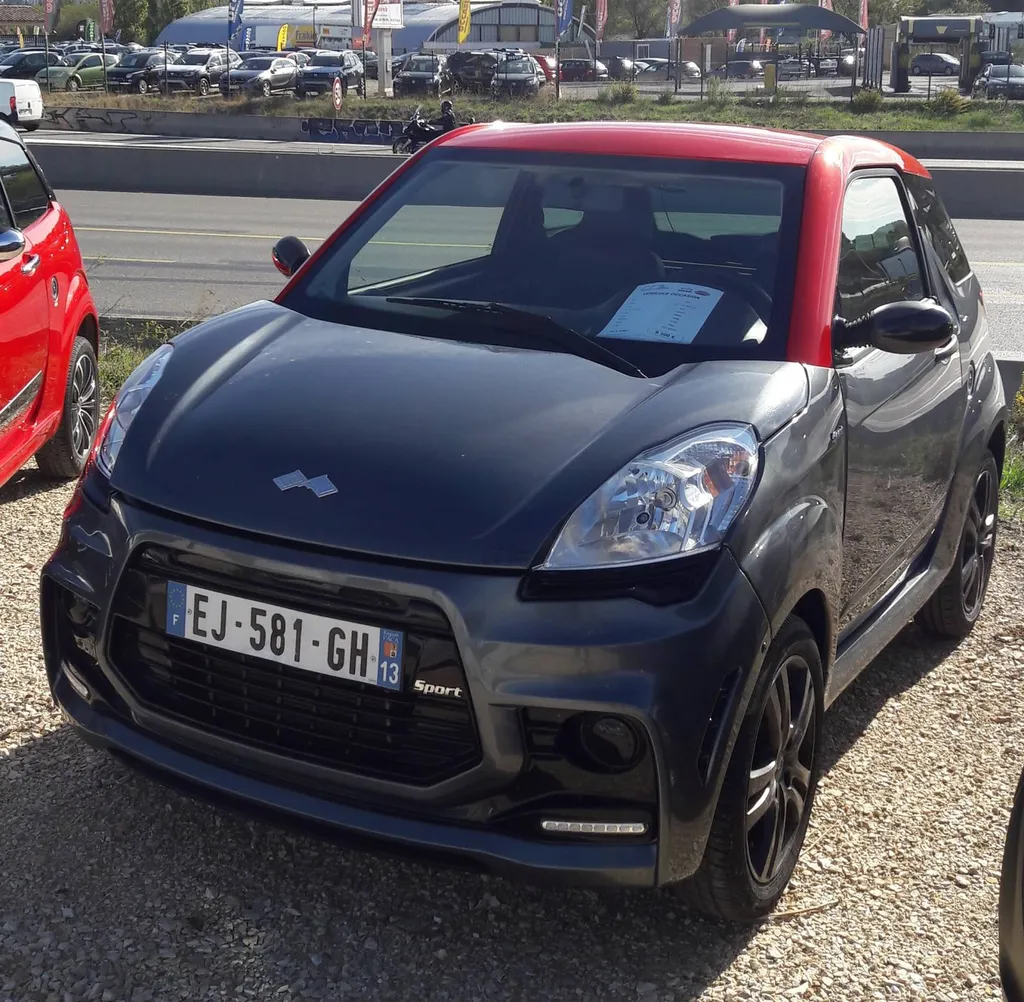 Voiture sans permis Occasion Aix en Provence JS50 C Club Sport Moteur DCI