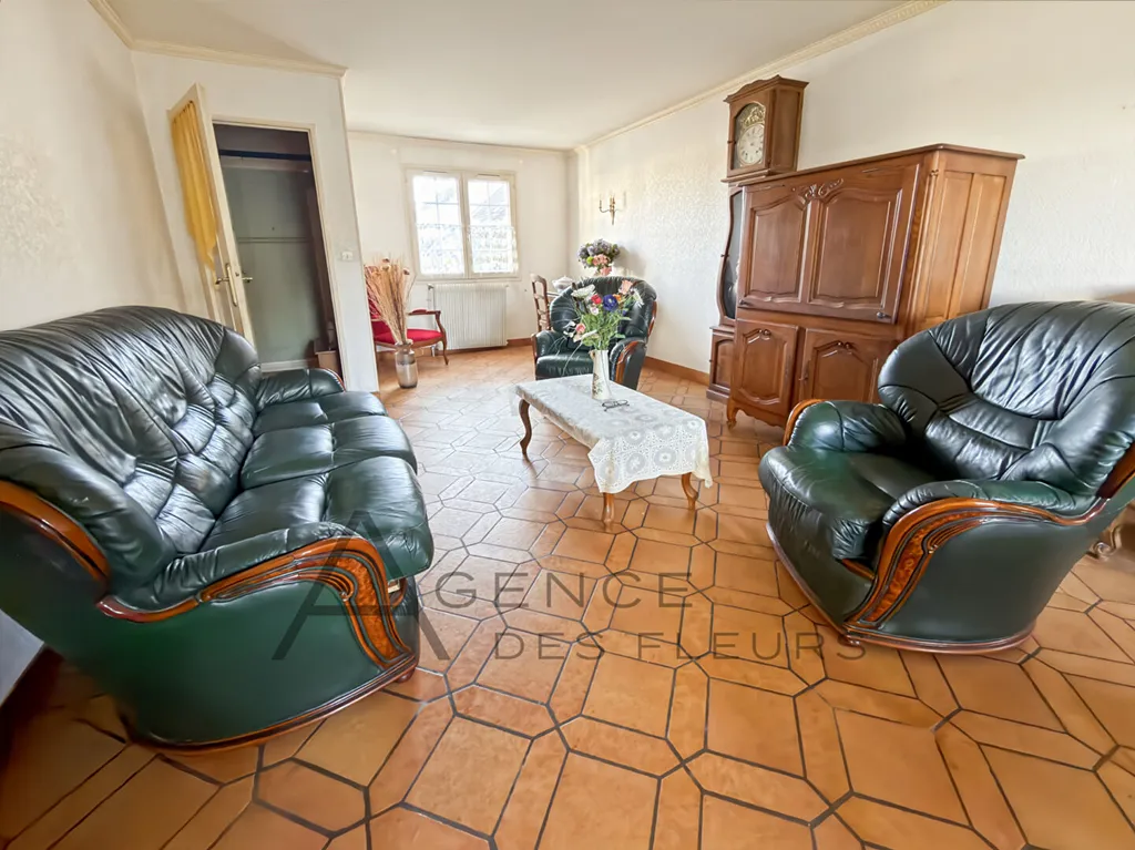 A vendre maison de 90 m² édifiée sur 182 m² de terrain sur la commune de CAUDEBEC LES ELBEUF 76320