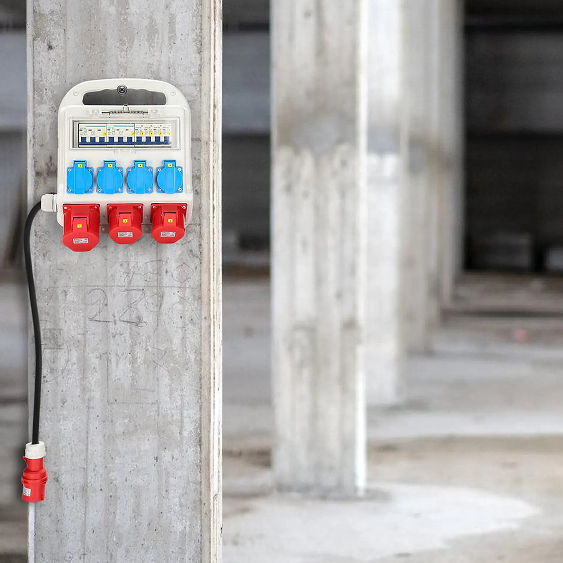 COFFRET ELEC 32A TRI VERS 1X 32A TRI + 2X16ATRI+ 4 PC16A MONO