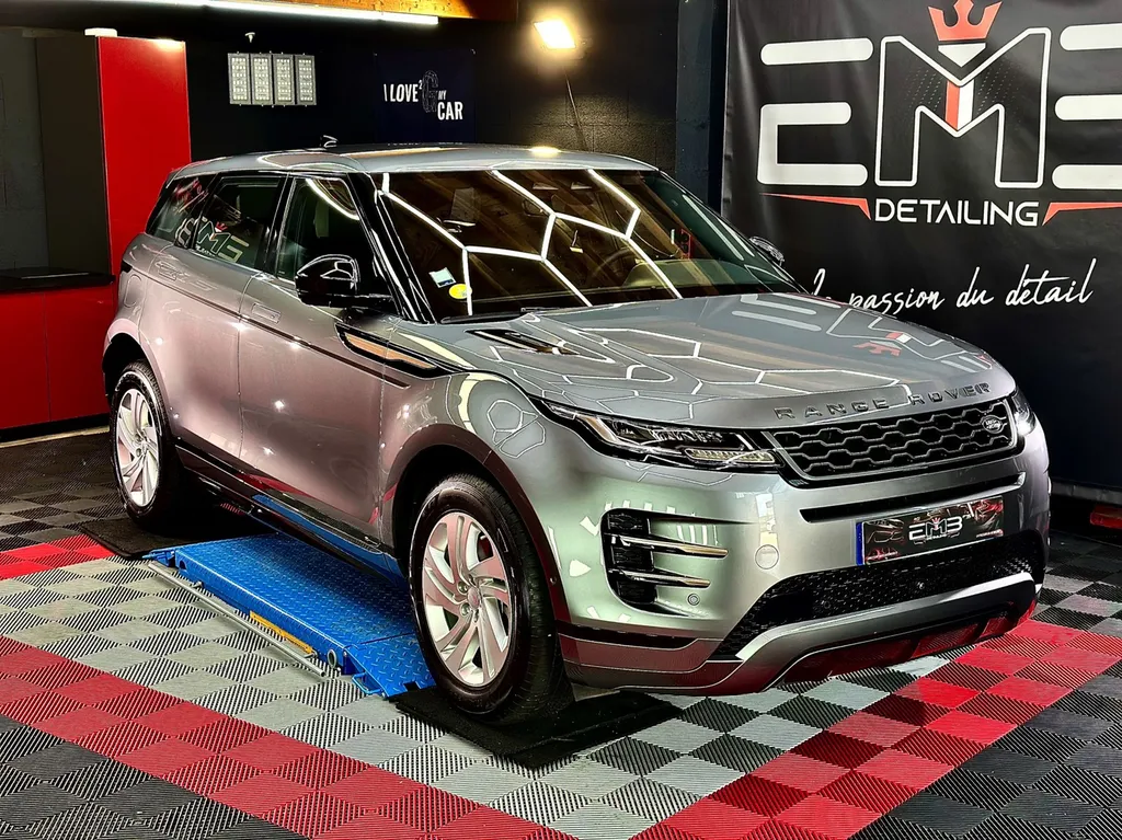 DETAILING traitement Cerzmqiue protection carrosserie automobile ouest lyonnais range Rover évoque 