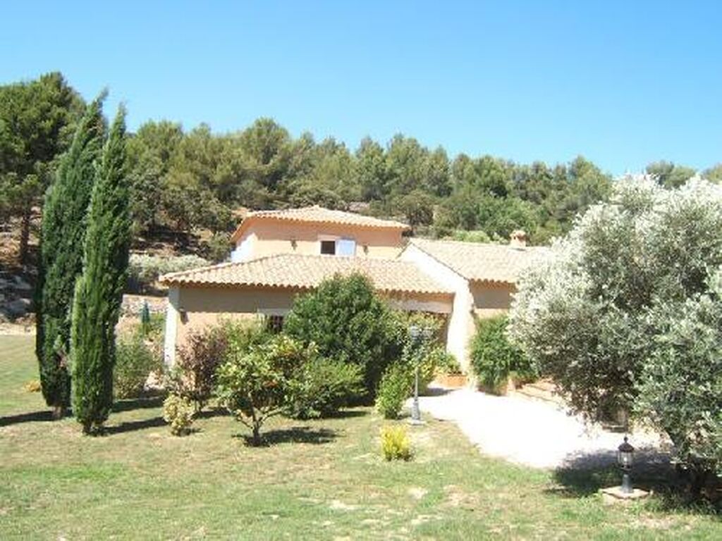 Vente maison  6/7 Auriol quartier résidentiel avec grand garage et cave