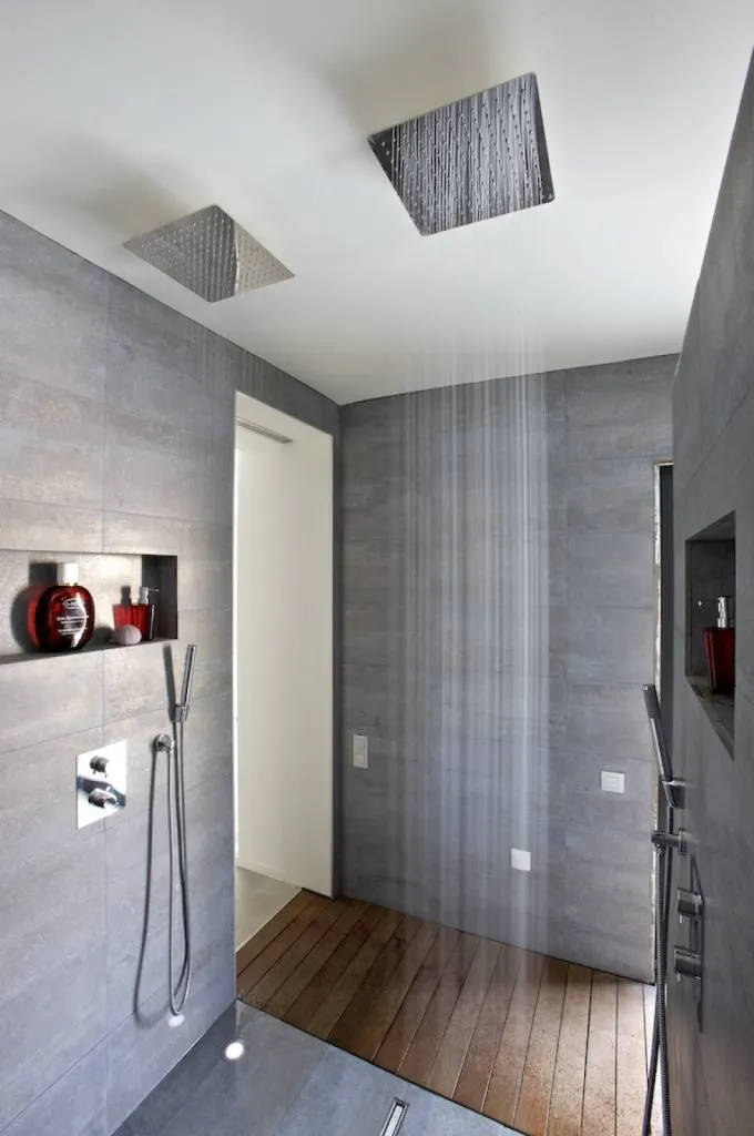 Réalisation d'un appartement loft contemporain au centre-ville d'Aix-en-Provence par l'agence Inspirations d'Intérieurs