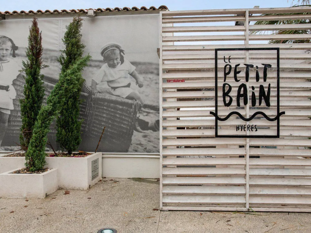 Restaurant festif Hyères Le Petit Bain