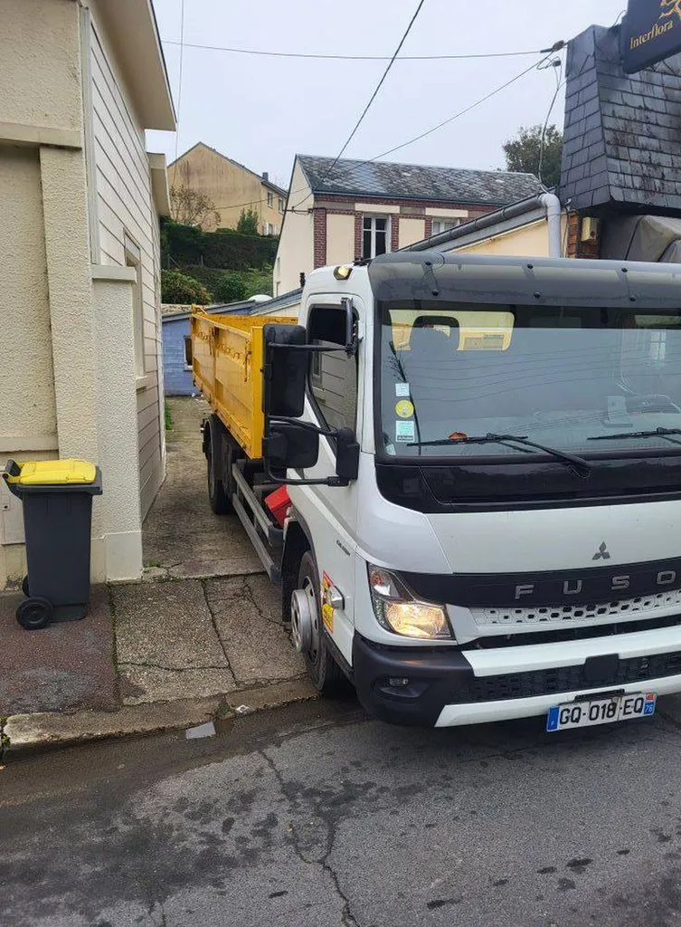 Entreprise de débarras pour vider une grange ou un abris de jardin encombré près de Port-Jérôme-sur-Seine (76330)