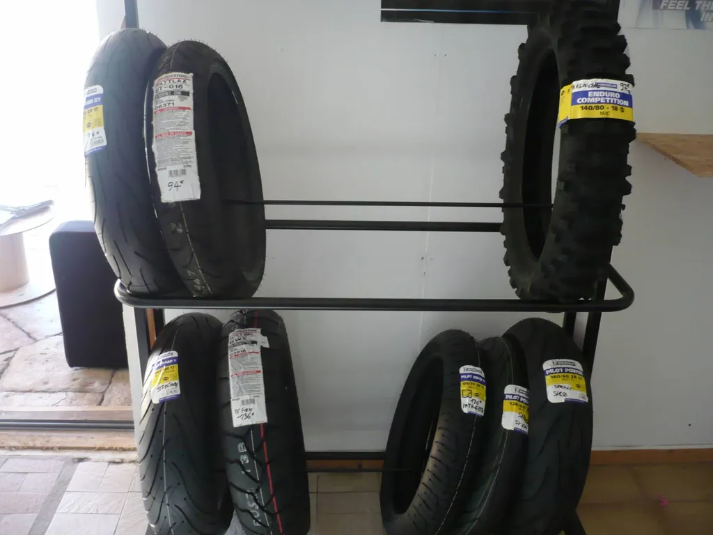 NB Moto - Magasin de moto à Épouville 76133 près de Montivilliers pour acheter une moto Suzuki