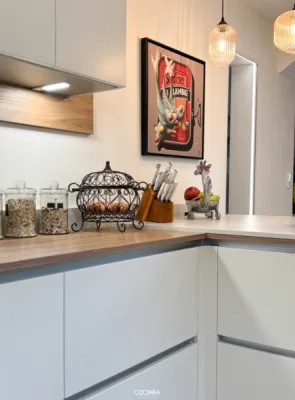 Conception et installation de cuisine haut de gamme Armony élégante et fonctionnelle sur-mesure à Toulouse, Plaisance-du-Touch, Colomiers, Tournefeuille (31)