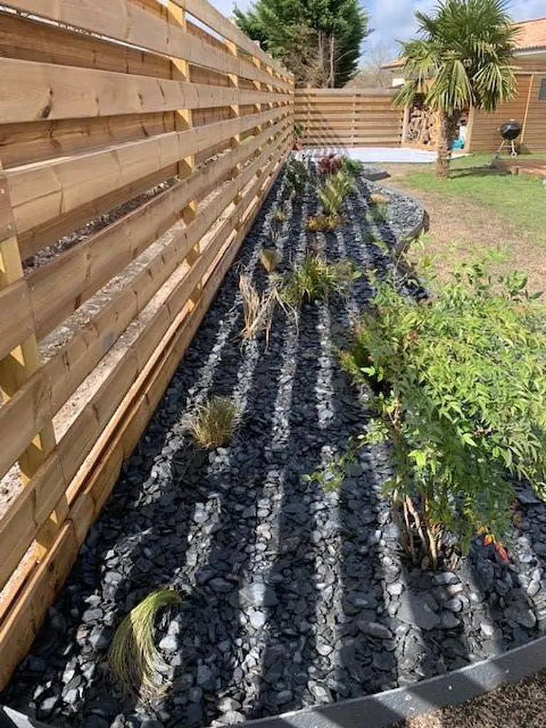 Créer des massifs végétaux dans votre jardin situé dans les Landes