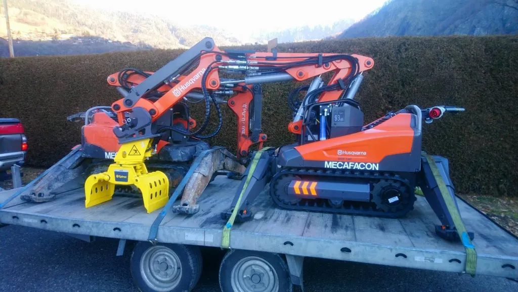 Pince de tri sur robot de 1 tonne en Rhône-Alpes