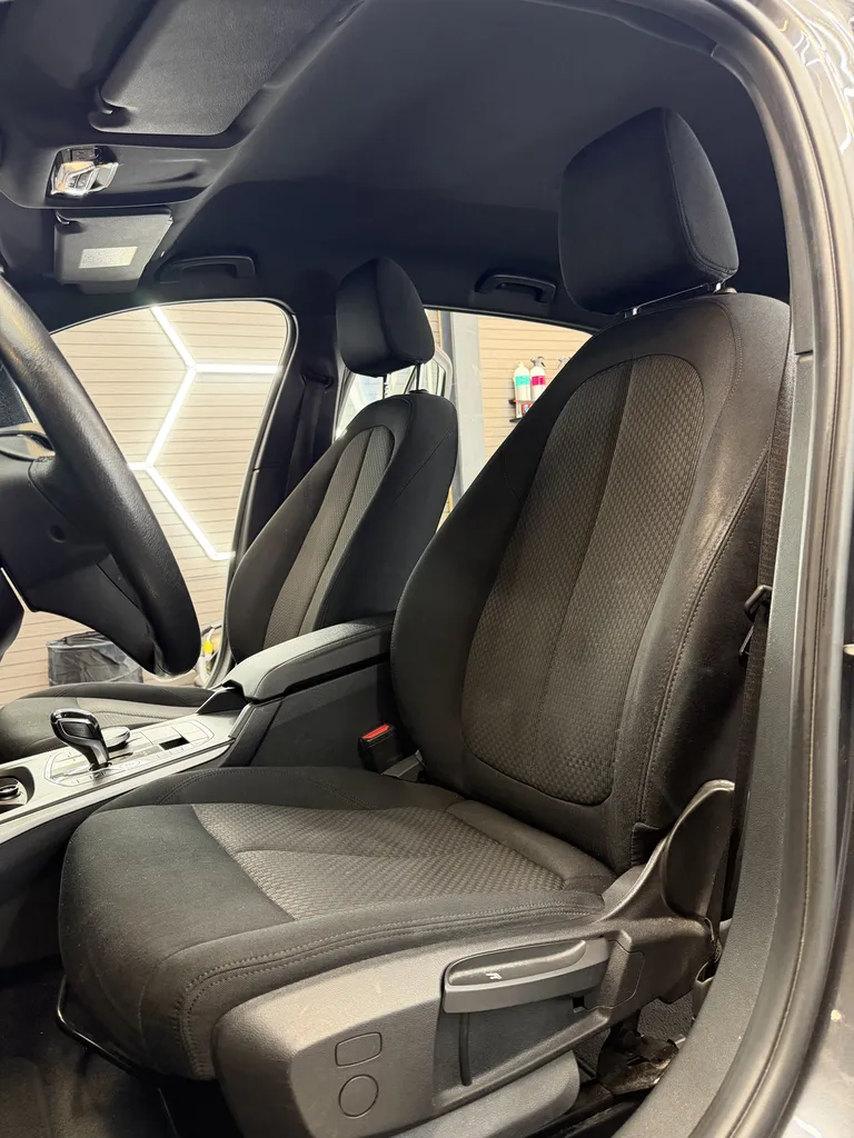 BMW 118D F40 150 CHV BUSINESS EDITION