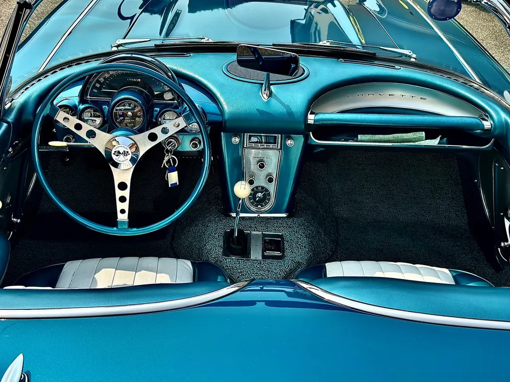 protection carrosserie traitement céramique Gyeon infinite Lyon Chevrolet corvette C1 1959