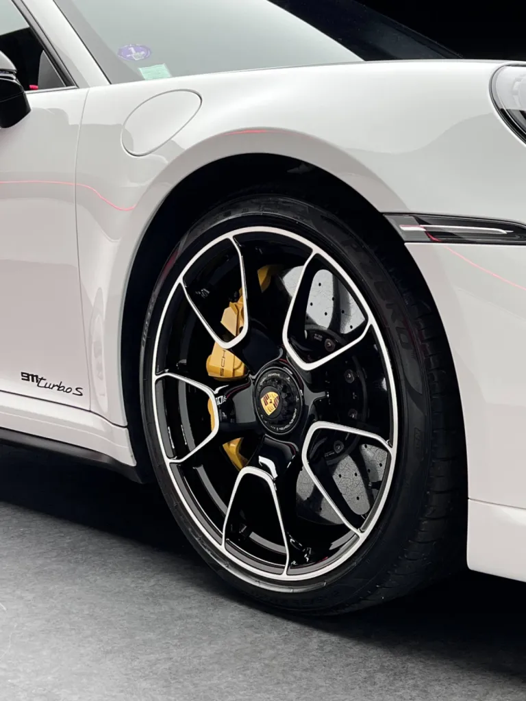 PORSCHE 911 992 TURBO S - TRAITEMENT CERAMIQUE GTECHNIQ - LILLE 59