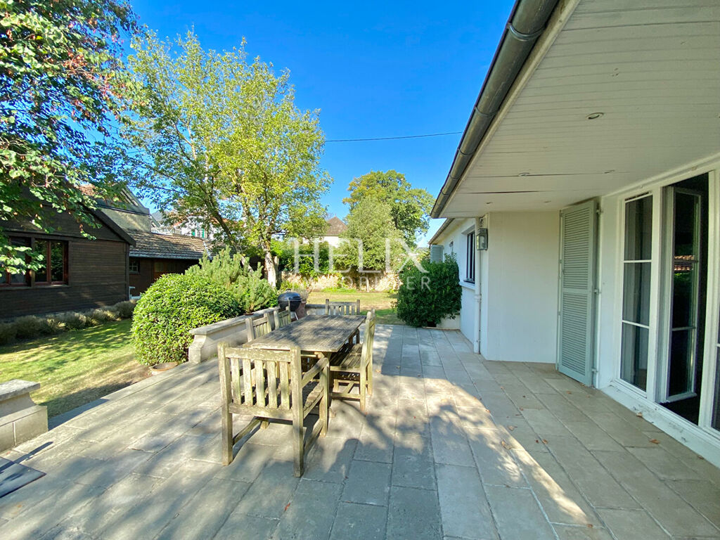 Grande maison à Croissy Sur Seine près de la British School