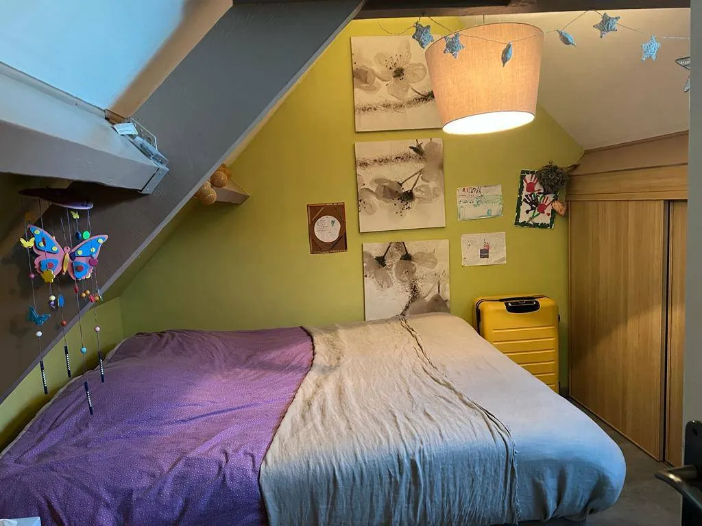 A saisir maison de caractère de 80 m² habitable sur la commune de CRESTOT 27110