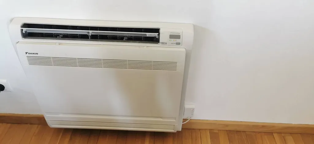 Console DAIKIN salon 50m2  6kw chaud