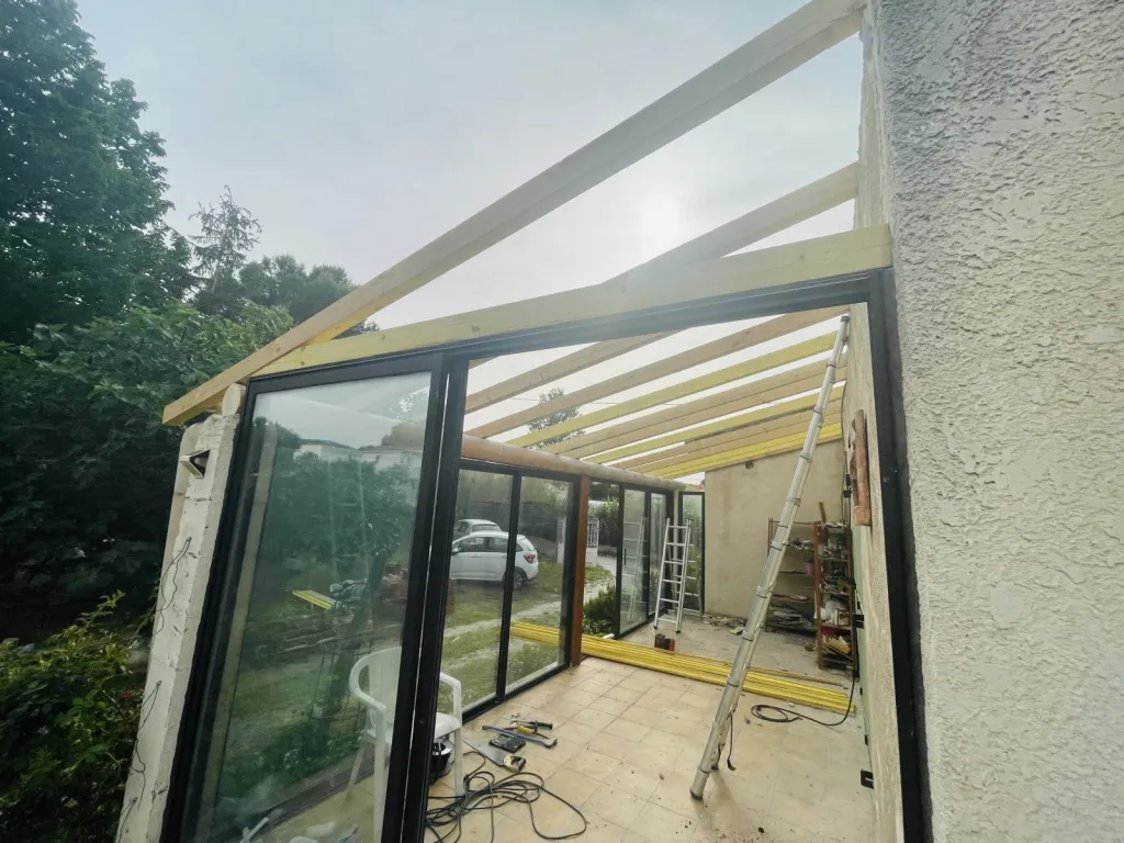 Changement d’une toiture de maison à  Simiane-Collongue 13109 près de Aix en Provence