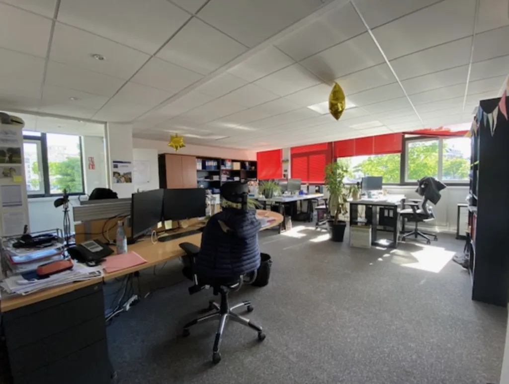 LE HAVRE - A LOUER OU A VENDRE immeuble indépendant de bureaux 750 m2 avec jardin privatif situé au pied de la Tour Alta
