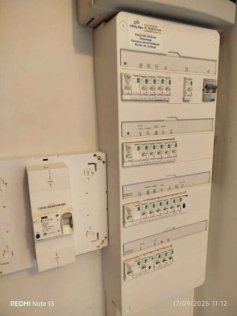 renover son tableau schneider par infiny elec à Lattes