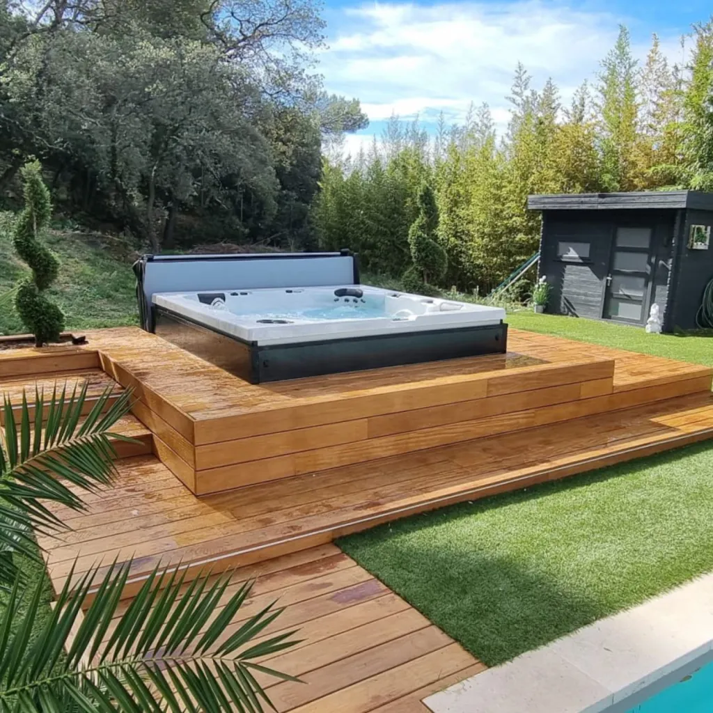 pose-spa-jardin-proche-piscine-avec-encastrement-terrasse-bois-orange-vaucluse-proche-avignon-bollene