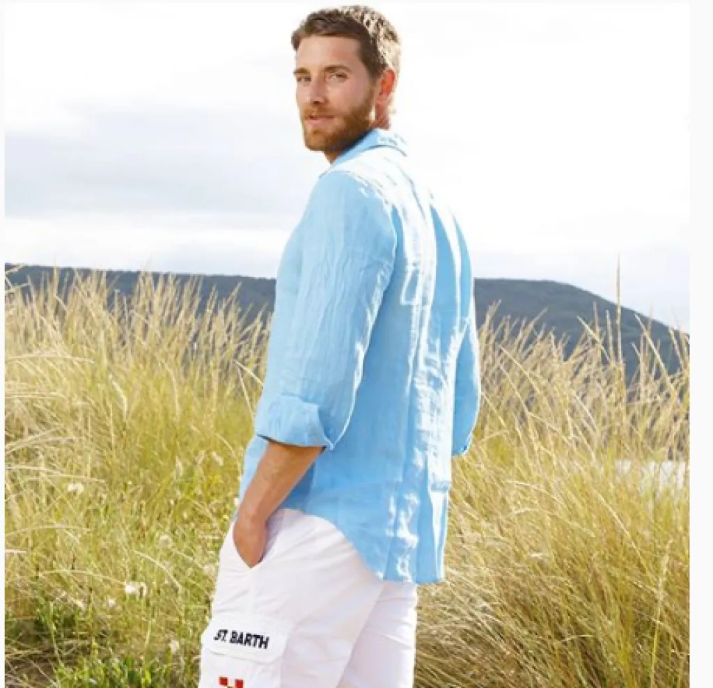 Les chemises et les bermudas en lin MC2 SAINT BARTH chez Sacha le Concept Store du Luberon