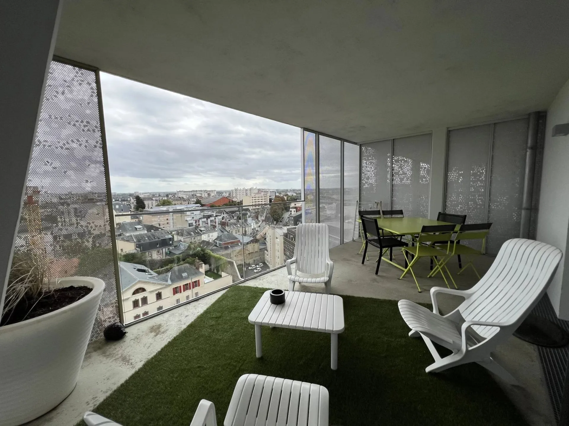 Annonce appartement à acheter avec terrasse proche place de la république au Mans