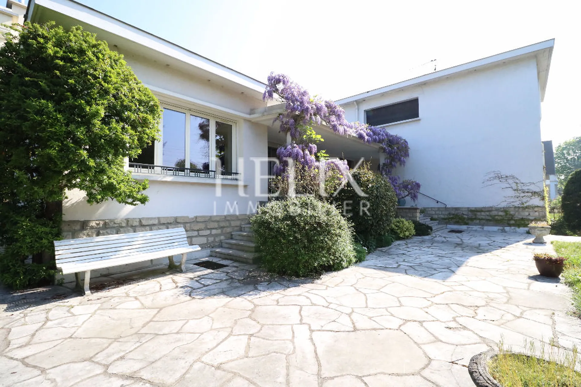 Maison Chatou 8 pièce(s) 283 m2