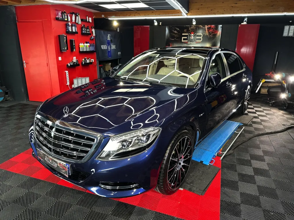 polissage carrosserie DETAILING traitement céramique lyon Mercedes Maybach