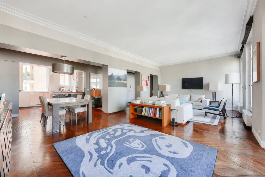 A vendre Haussmannien 3 Chambres Passy Paris 75016