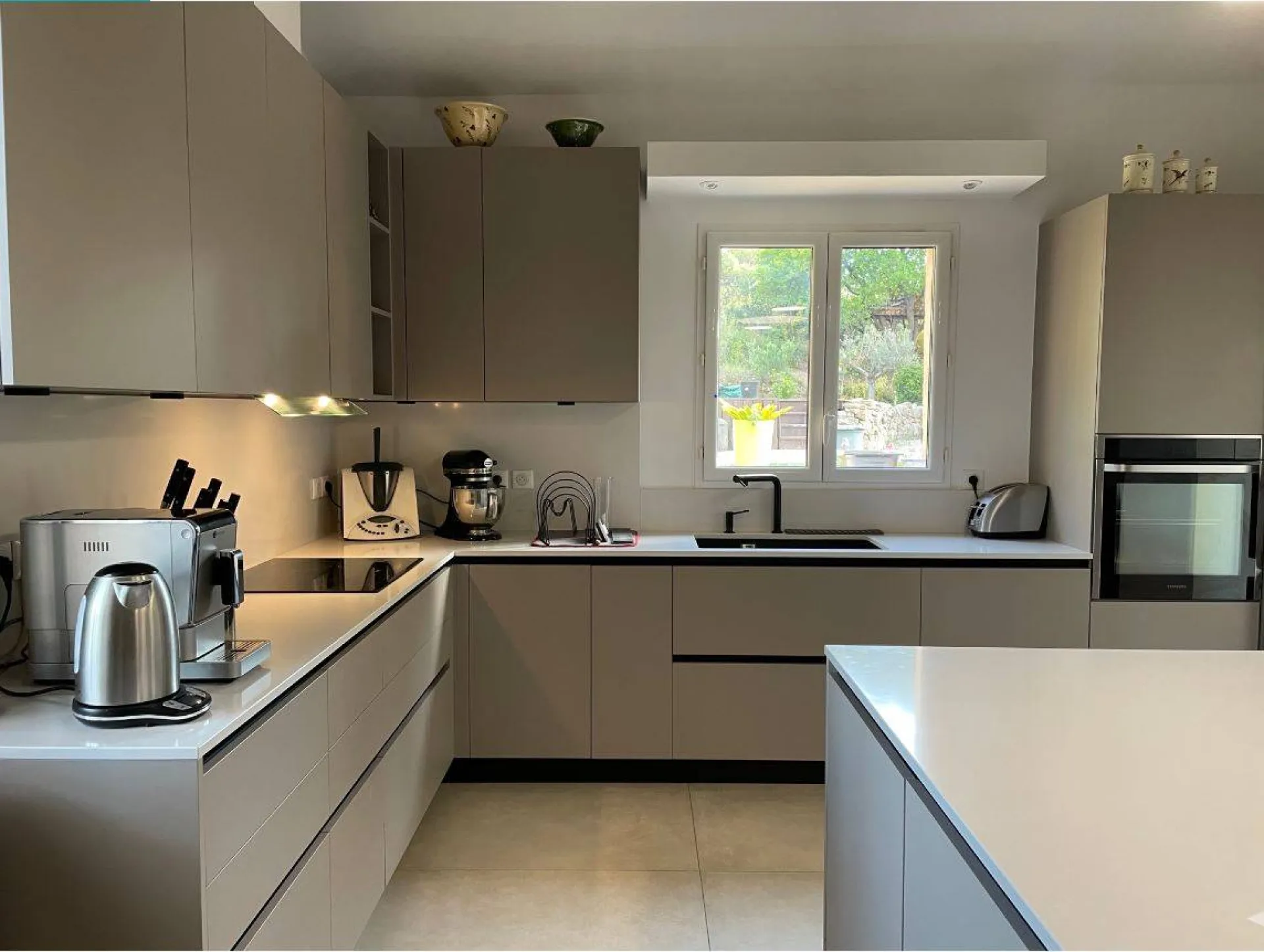 Réalisation d'une cuisine italienne de prestige à Six Fours les Plages dans le 83 