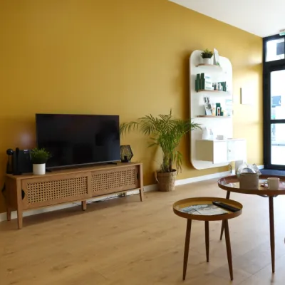 Décoration chaleureuse et rassurante d’un espace santé, par l’Atelier D. architecte d’intérieur à Bordeaux.