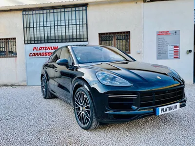 Réparation de carrosserie latérale sur Porsche Cayenne Coupé Turbo à Carnoux – Carrosserie haut de gamme proche de Marseille et Cassis