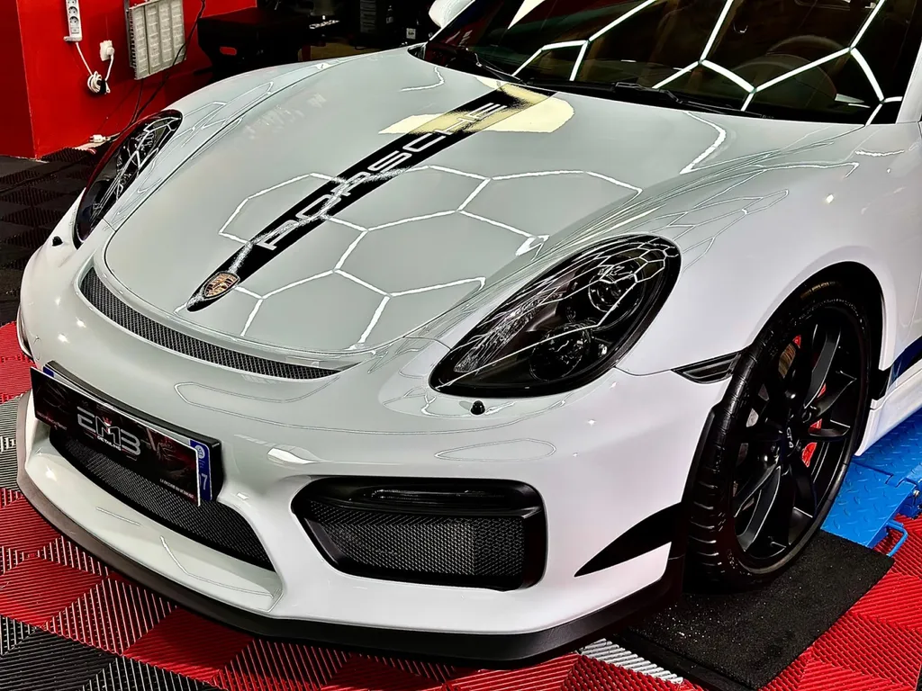la meilleure protection carrosserie PPF voiture protection carrosserie Lyon Porsche GT4