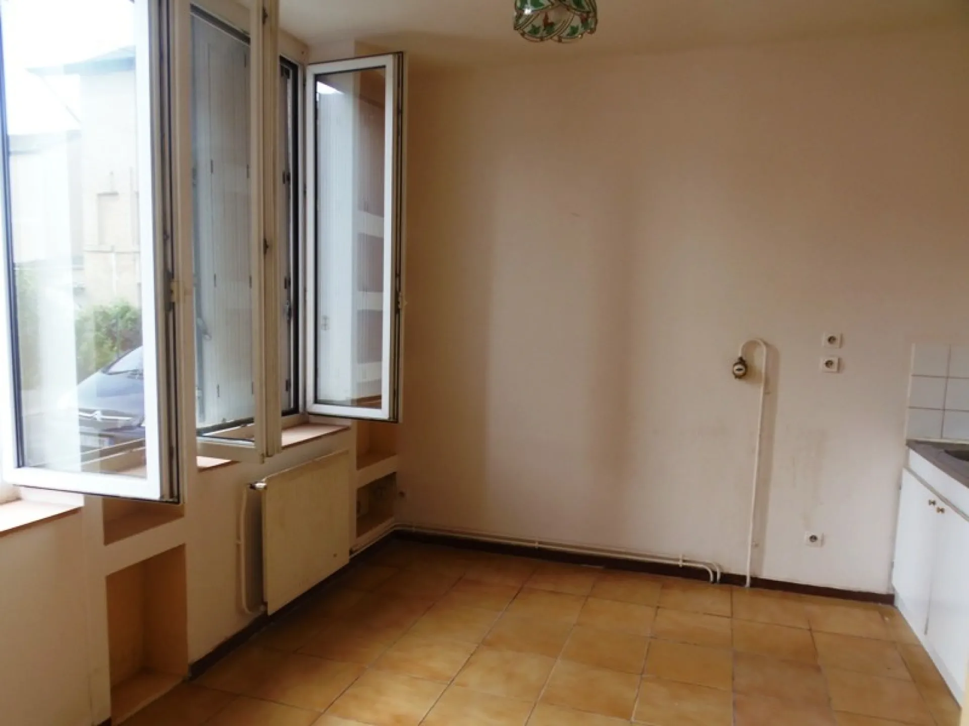 Cherche à acheter immeuble de rapport à 3 étage proche Caudebec lès Elbeuf 76320