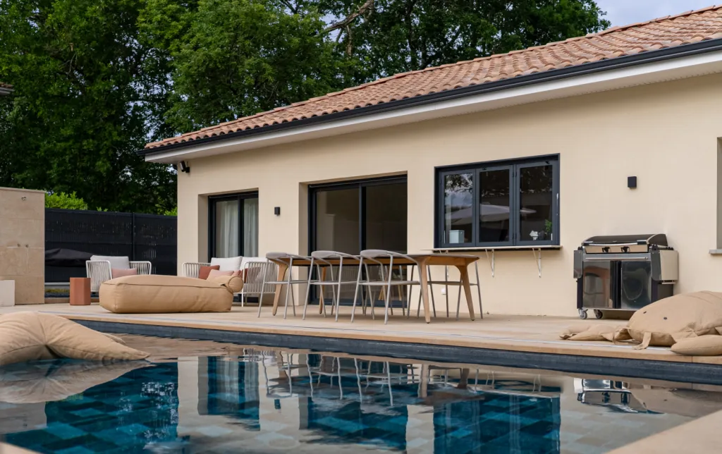 Piscine 9 x 4 | membrane Pierre de BAli & volet COVERSEAL