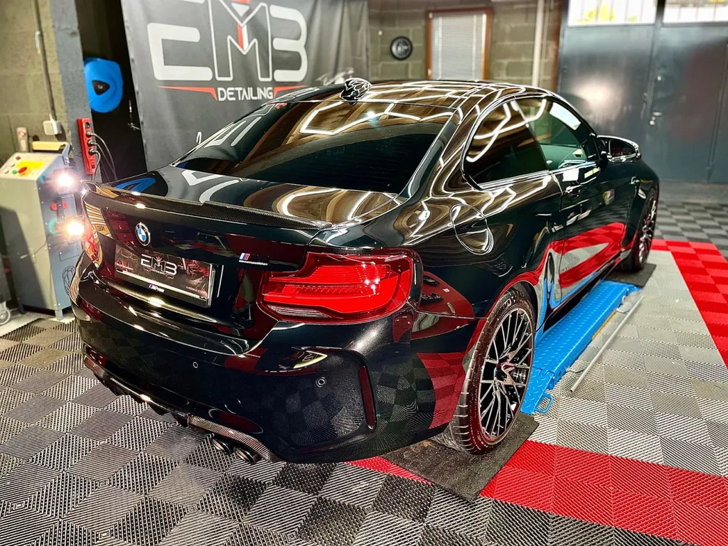 Protection carrosserie Lyon Bmw M2 compétition traitement céramique protection carrosserie PPF 