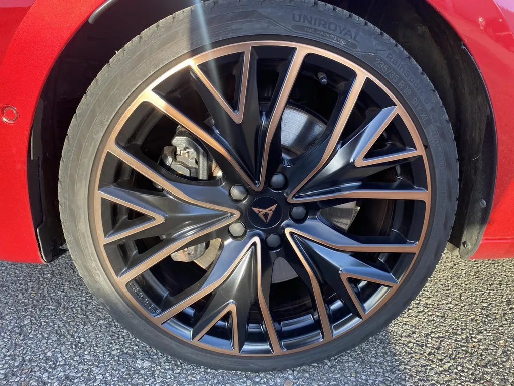 CUPRA Leon d’occasion 1.4 e-Hybrid 245 VZ 2023 disponible chez votre concessionnaire proche du Havre