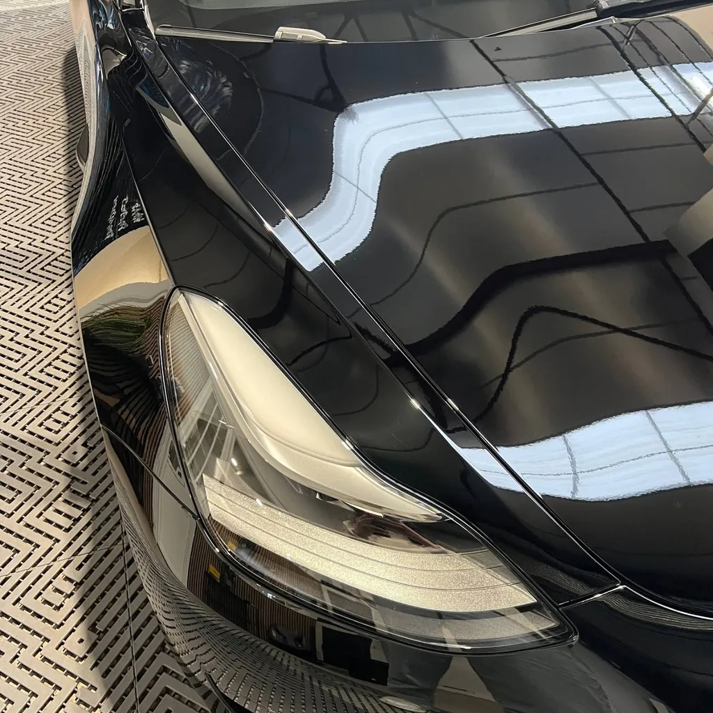 Détails du film de protection Tesla
