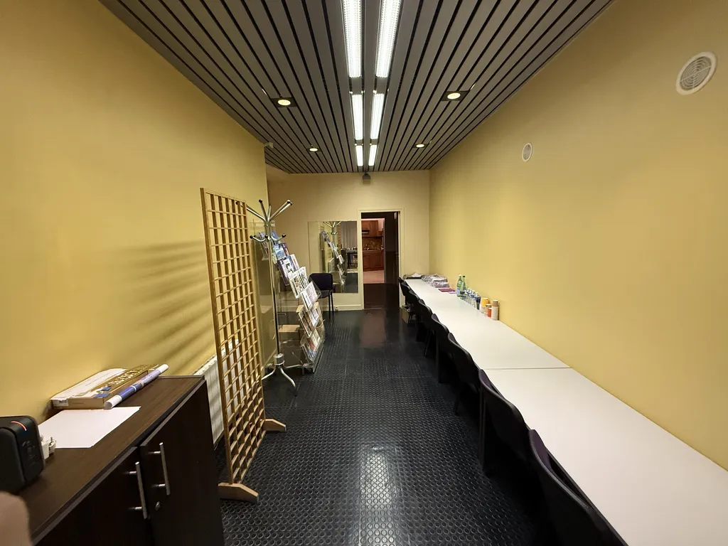 Location - Boutique 122 m², Félix Faure, Avenue Félix Faure 75015 PARIS