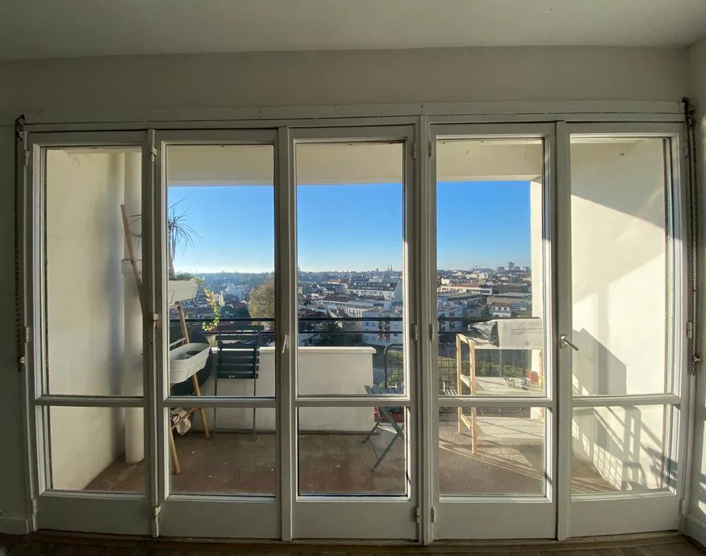 Avant la pose en rénovation de menuiseries PIERRET sur Bordeaux par Aquit'M