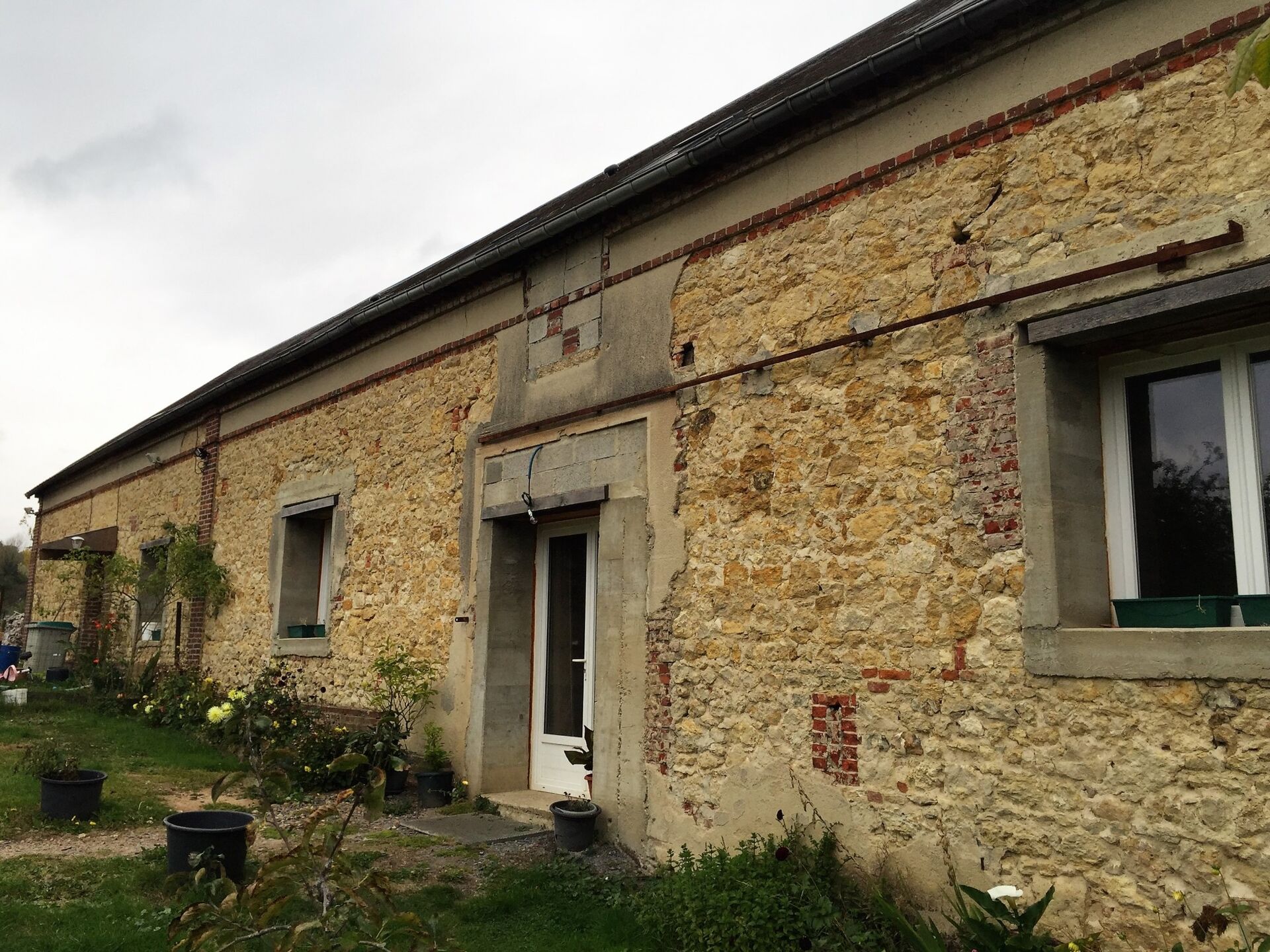 CORPS DE FERME SUR UN HECTARE ET DEMI, AGENCE IMMOBILIERE TERRES ET DEMEURES DE NORMANDIE DE LISIEUX