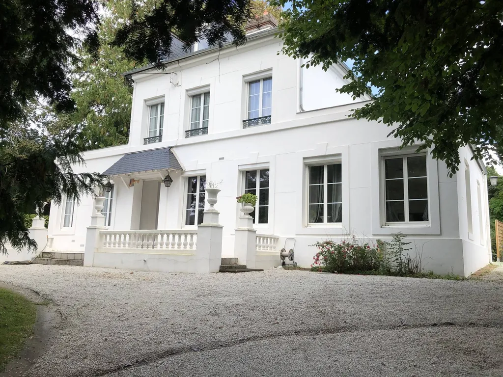 Maison Bourgeoise avec vie de plain-pied à Lisieux