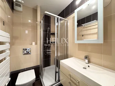 A louer superbe appartement meublé avec une terrasse de 13,78 M² au coeur du centre de Saint-Germain-en-Laye.